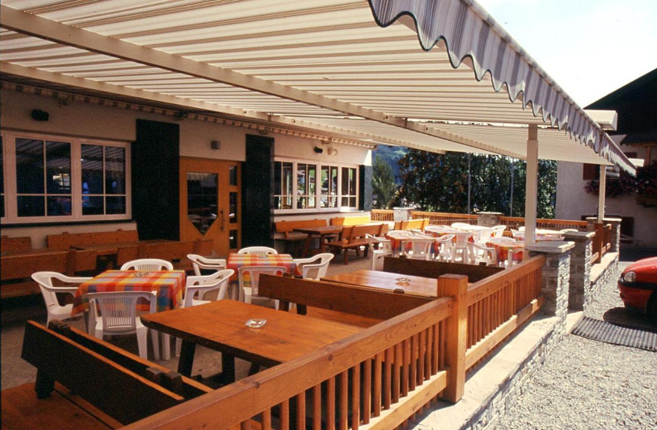 Gasthaus Zum Weissen Kreuz Lazfons Exterior photo